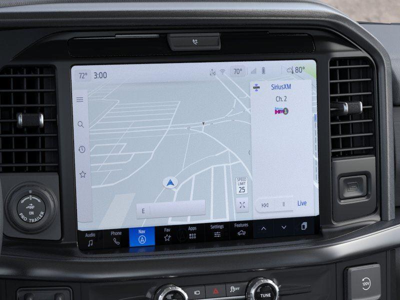 Vehicle photo 14