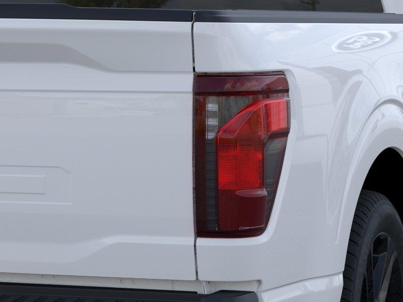 Vehicle photo 21