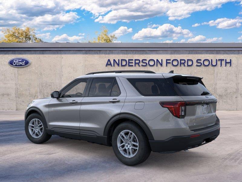 Vehicle photo 4