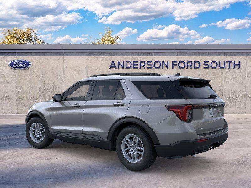 Vehicle photo 4