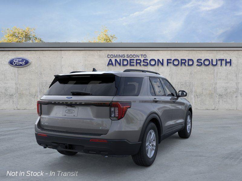 Vehicle photo 8