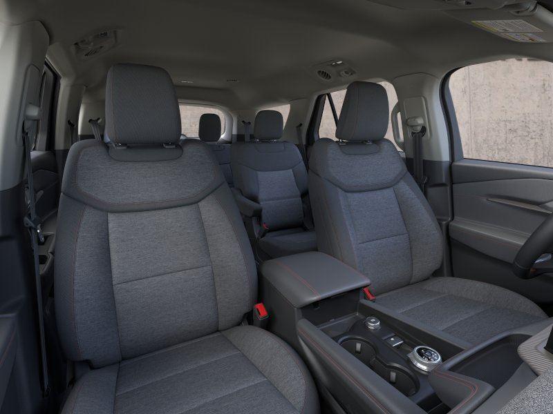 Vehicle photo 10