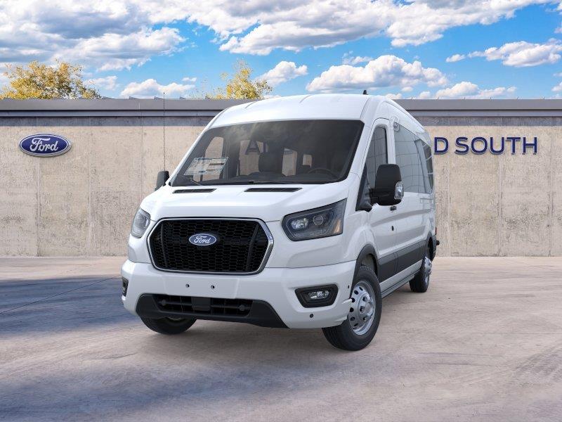 Vehicle photo 2