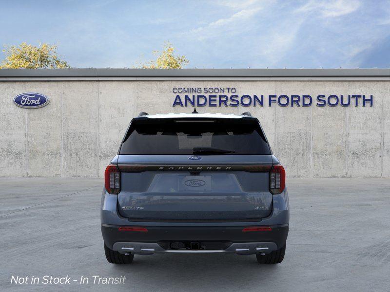 Vehicle photo 5