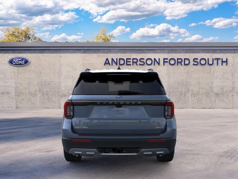 Vehicle photo 5