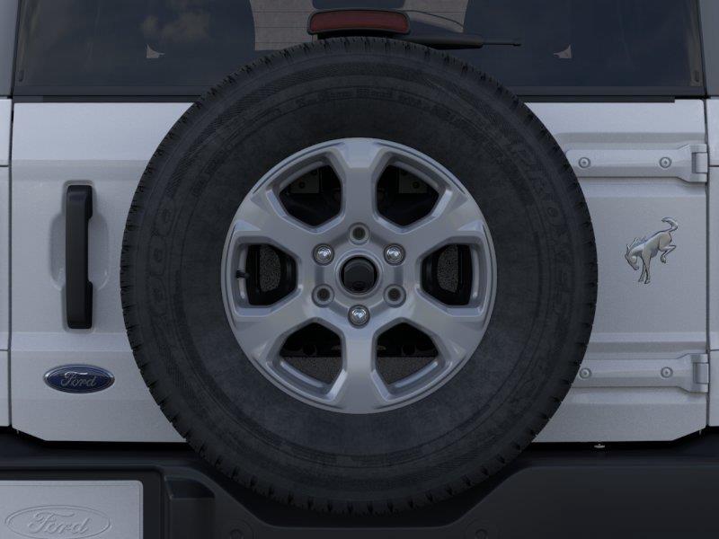 Vehicle photo 24
