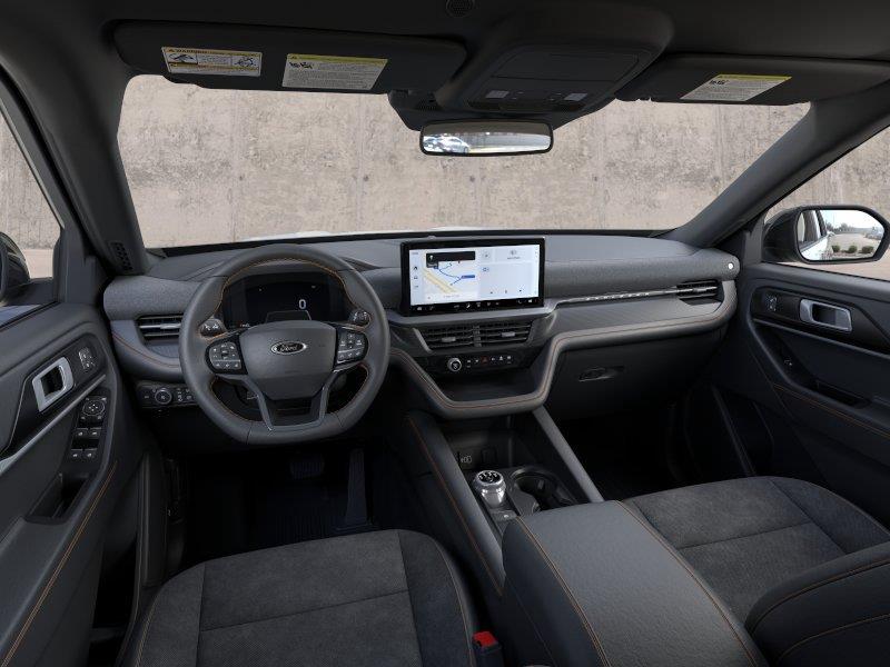 Vehicle photo 9
