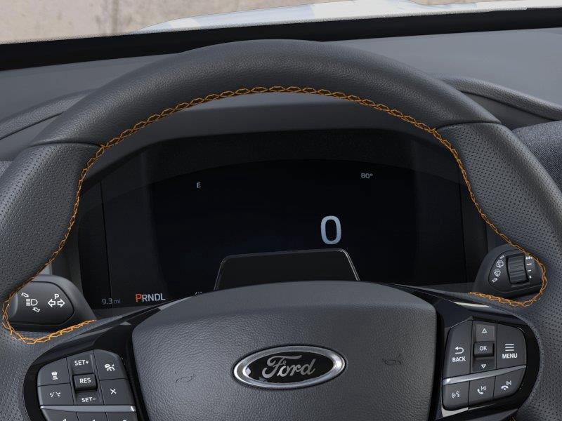 Vehicle photo 13