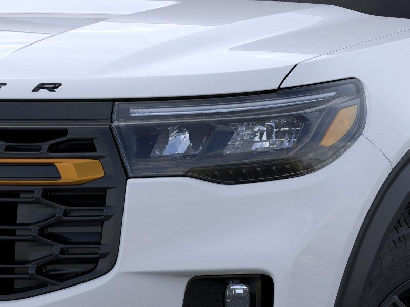 Vehicle photo 18