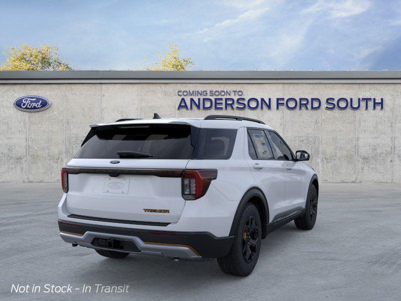 Vehicle photo 8