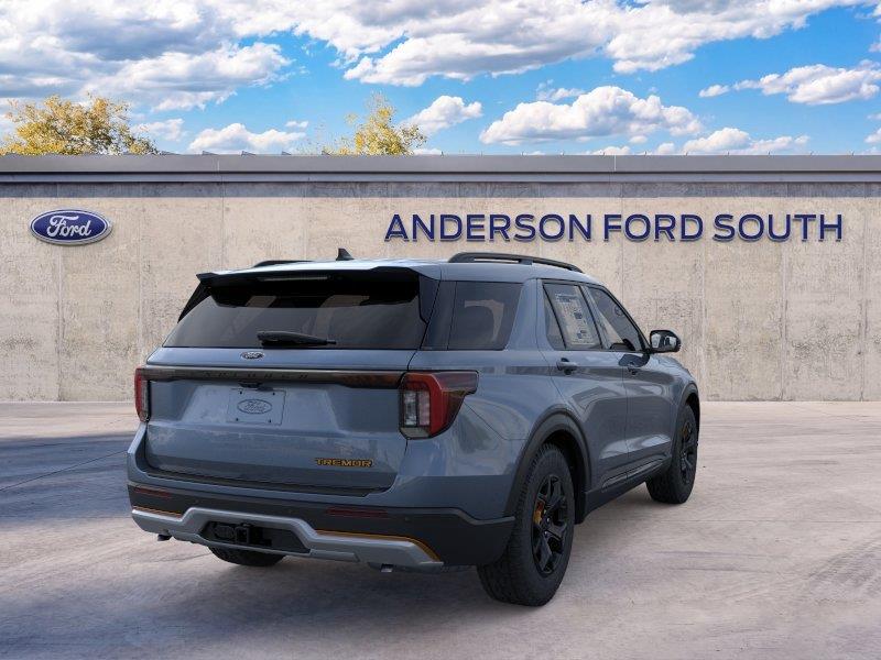 Vehicle photo 8