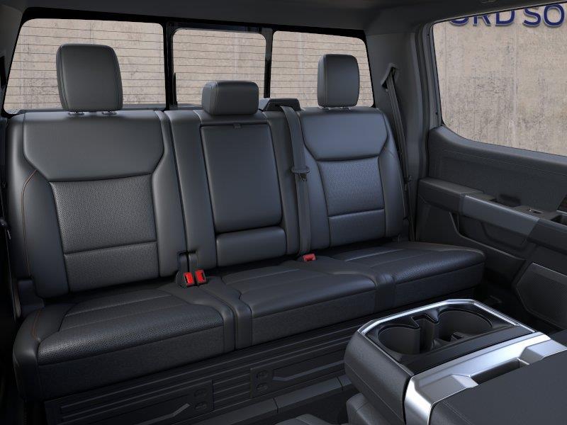 Vehicle photo 11