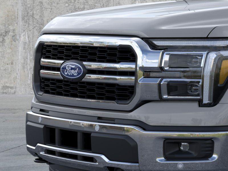 Vehicle photo 17