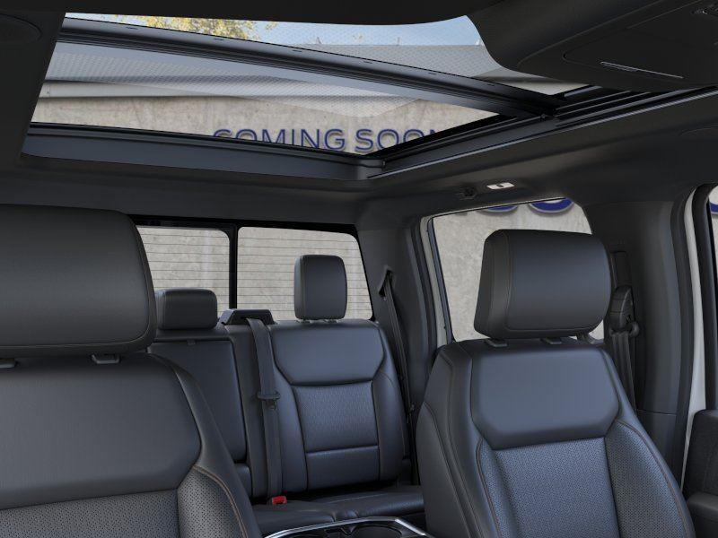 Vehicle photo 22