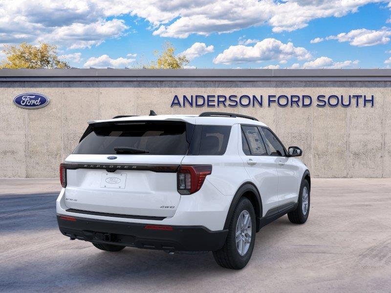 Vehicle photo 8