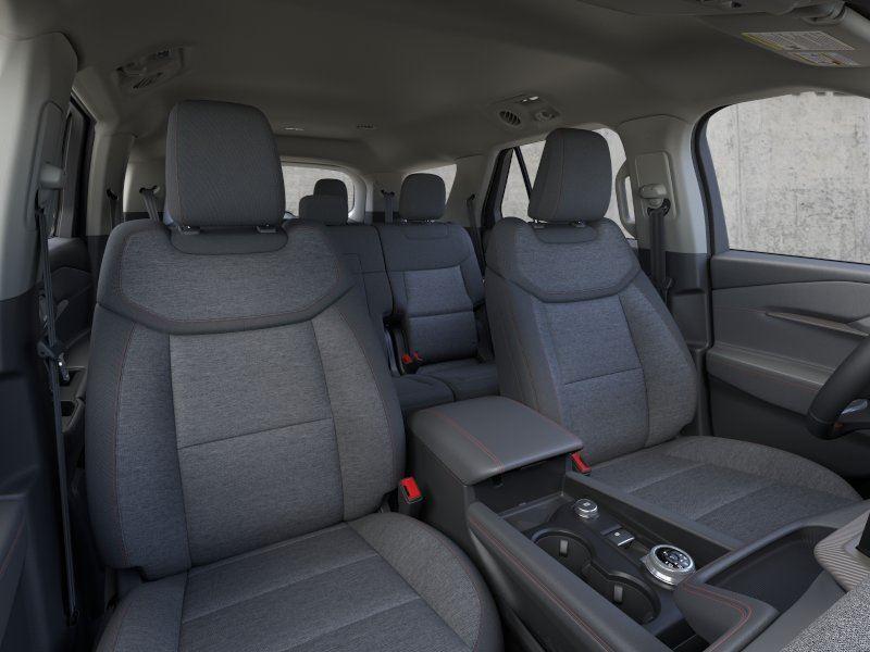Vehicle photo 10