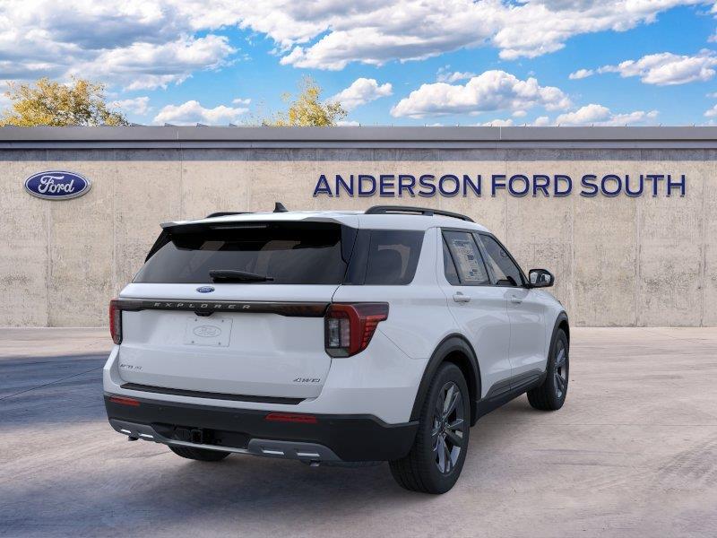 Vehicle photo 8