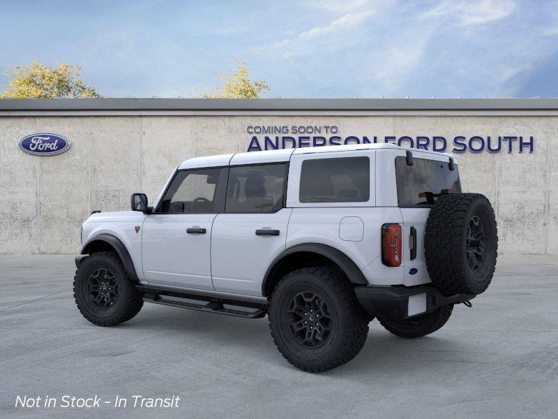 Vehicle photo 4