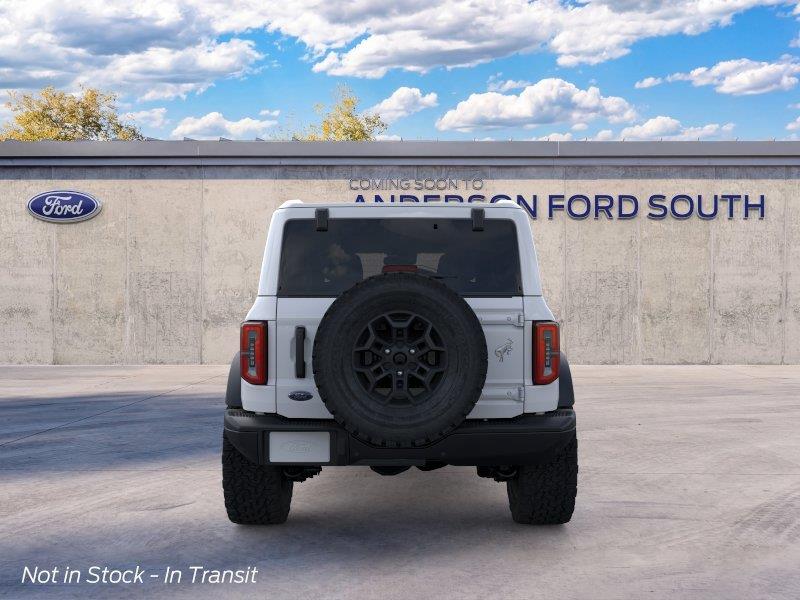 Vehicle photo 5