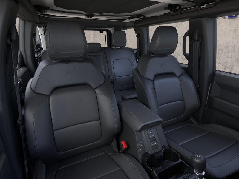 Vehicle photo 10