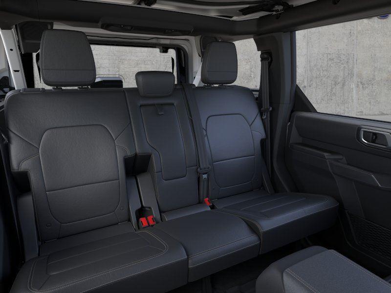 Vehicle photo 11