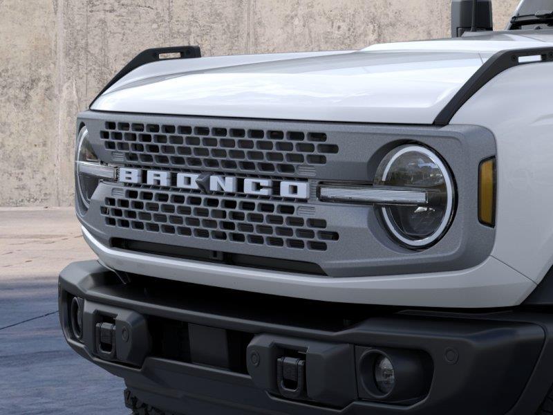 Vehicle photo 19