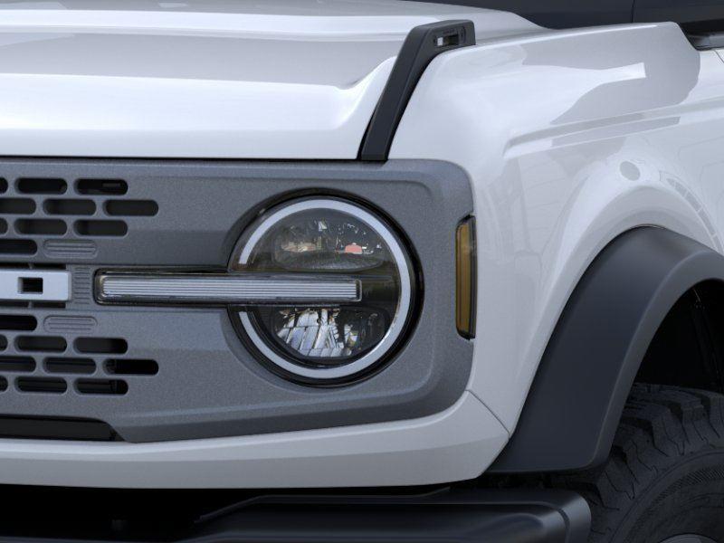 Vehicle photo 20