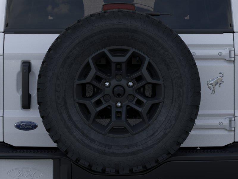 Vehicle photo 24