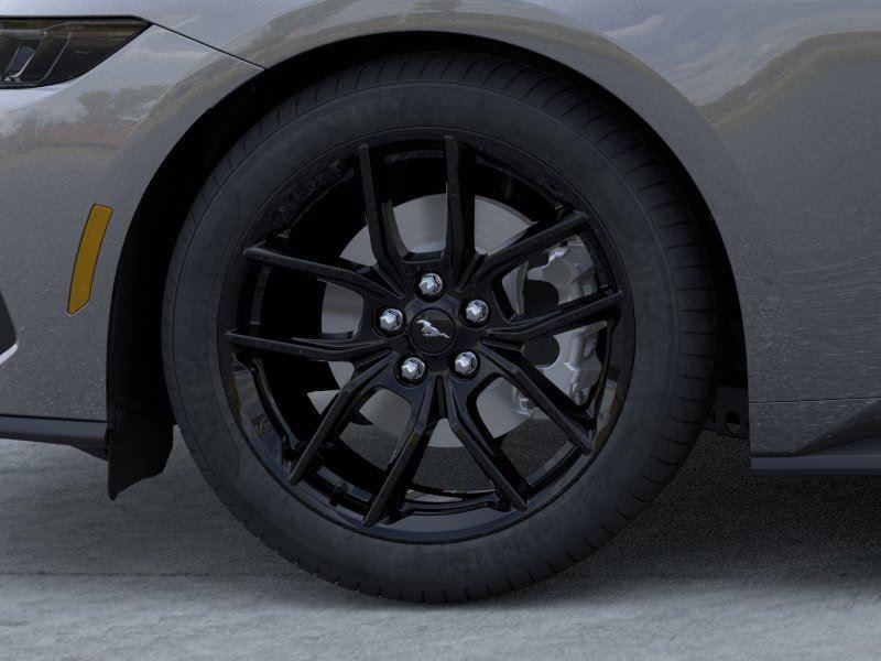 Vehicle photo 19