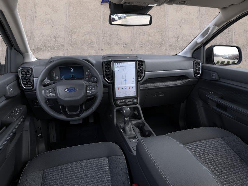 Vehicle photo 9