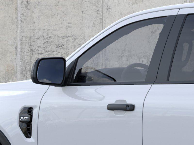 Vehicle photo 20