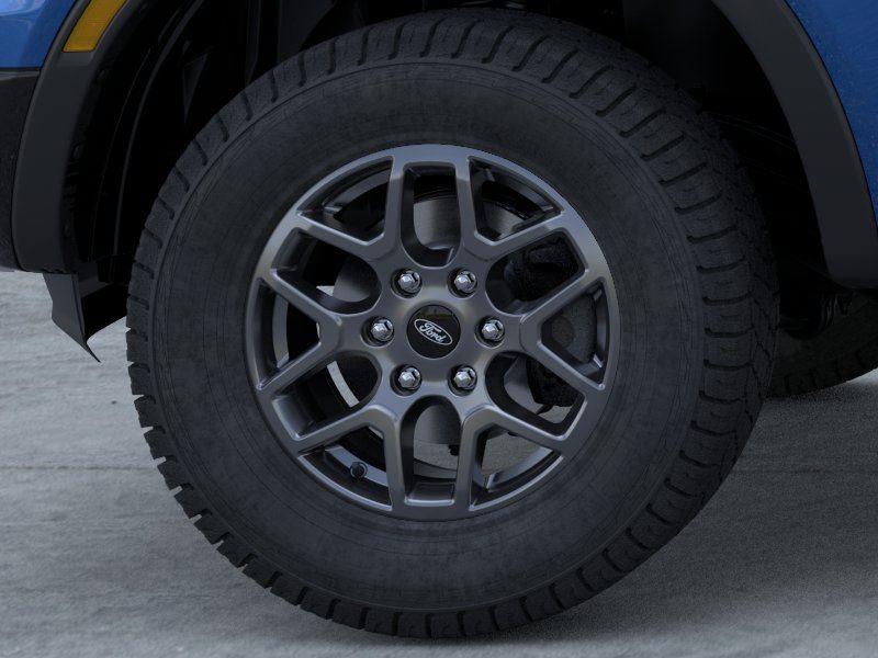 Vehicle photo 19
