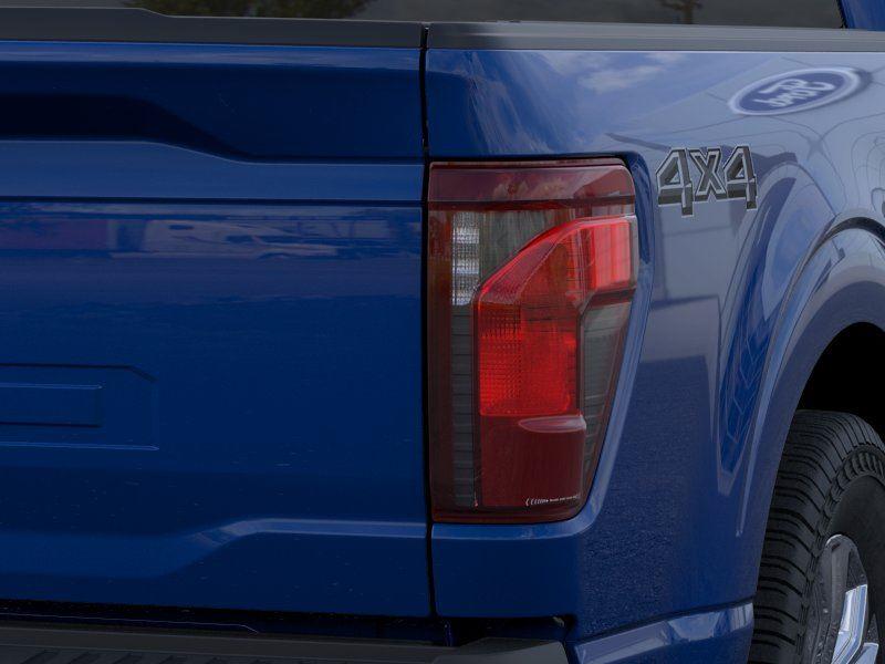 Vehicle photo 21