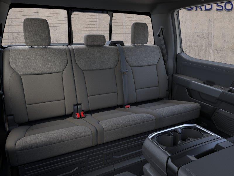 Vehicle photo 11