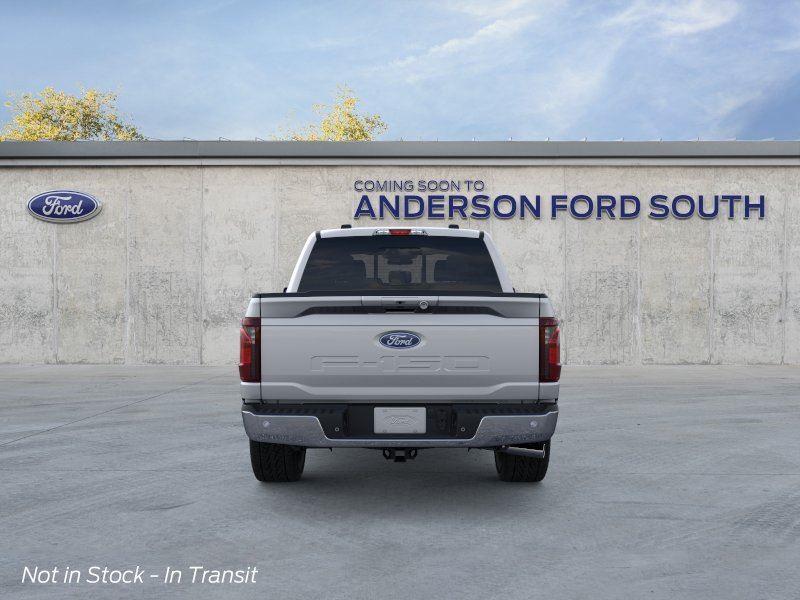 Vehicle photo 5