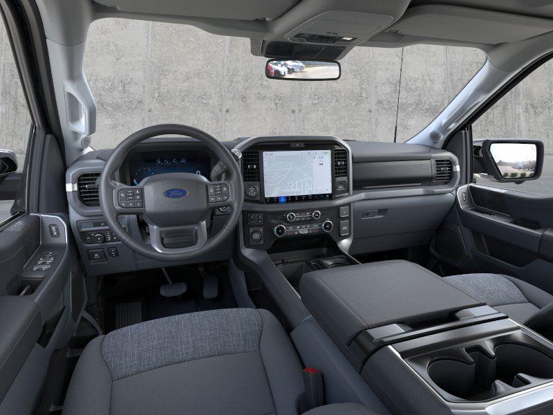 Vehicle photo 9