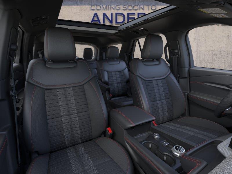 Vehicle photo 10