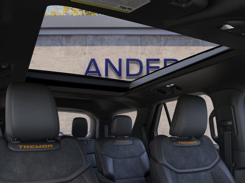 Vehicle photo 22
