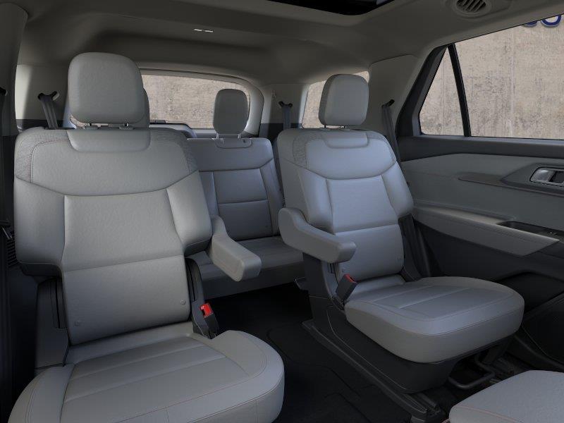 Vehicle photo 11