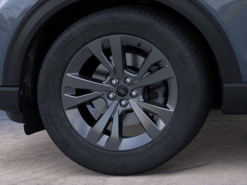Vehicle photo 19