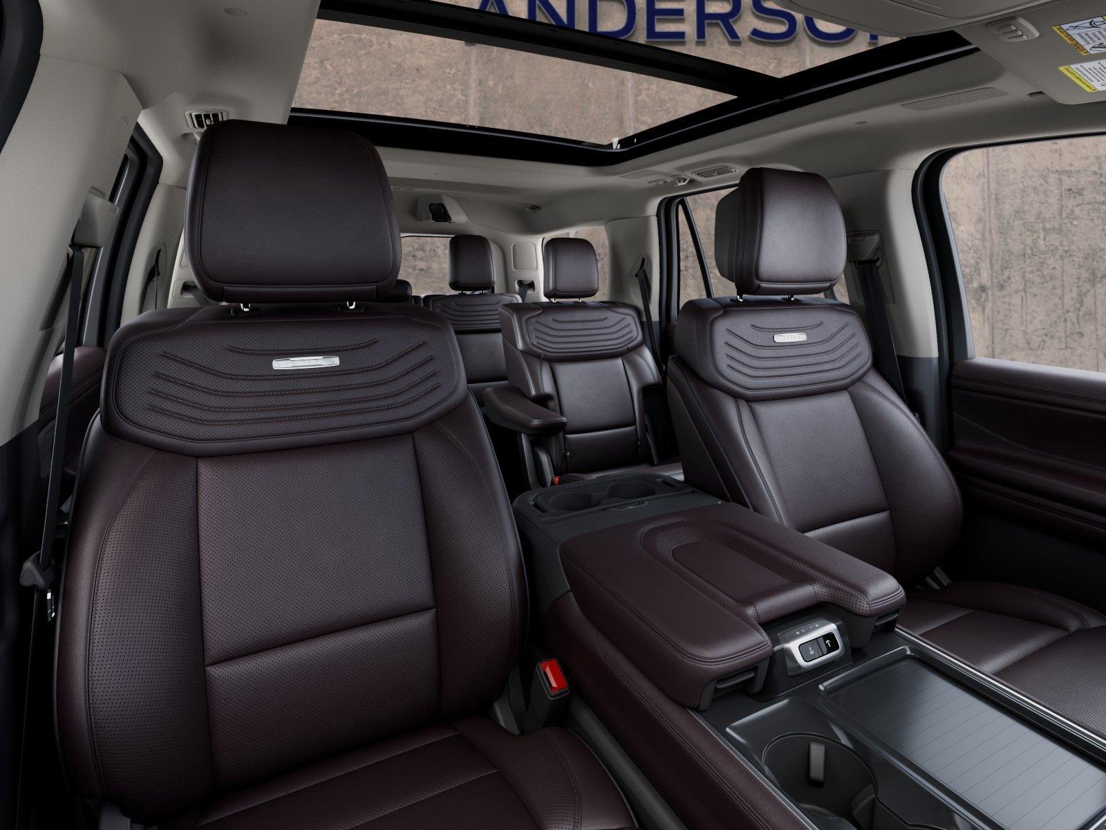 Vehicle photo 10