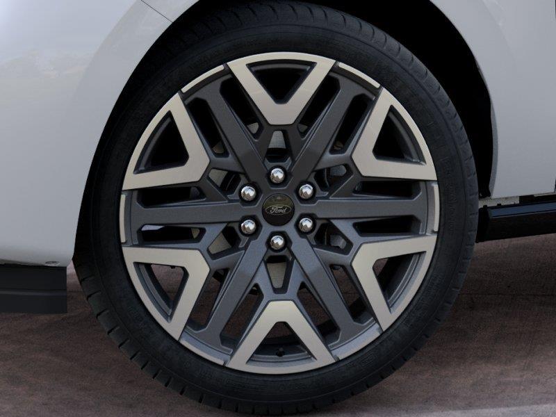 Vehicle photo 19