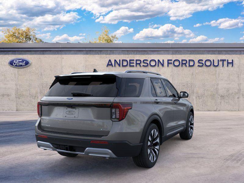 Vehicle photo 8
