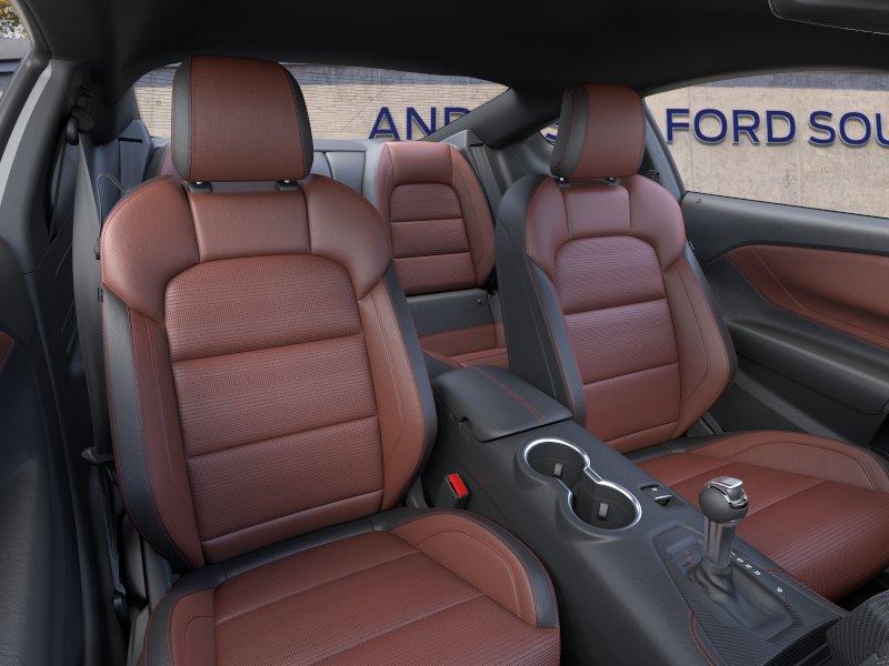 Vehicle photo 10