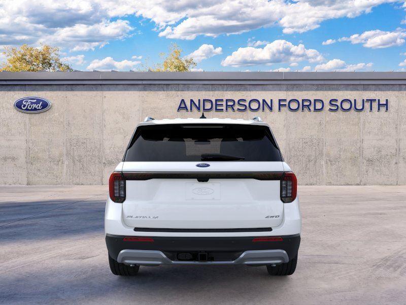Vehicle photo 5