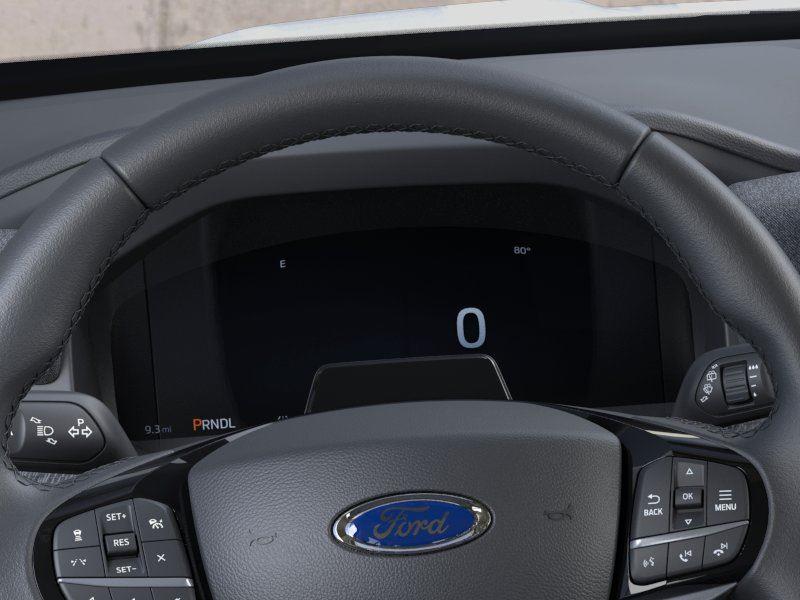 Vehicle photo 13