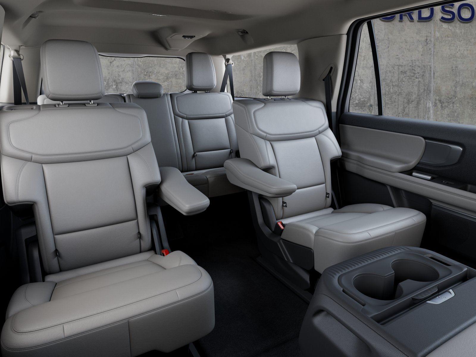 Vehicle photo 11