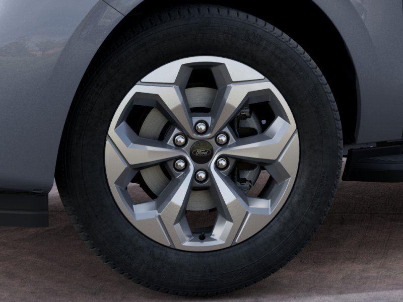 Vehicle photo 19