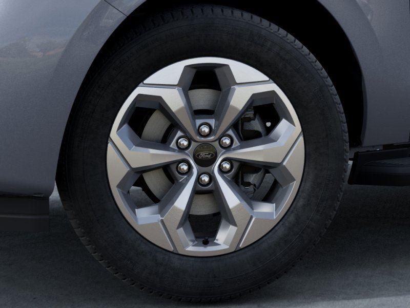 Vehicle photo 19