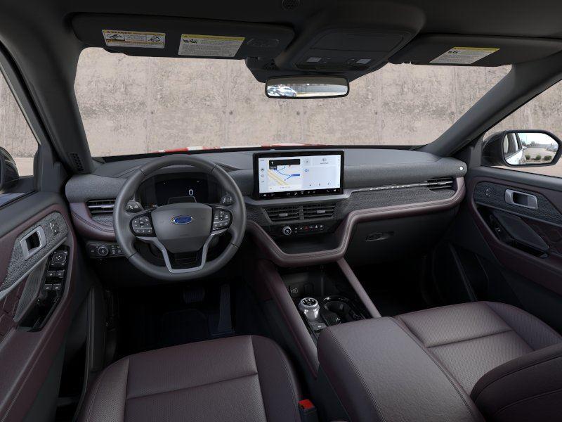 Vehicle photo 9